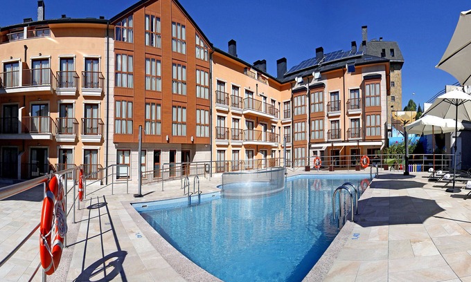 Jaca Appartement | Apartahotel & Spa Jacetania