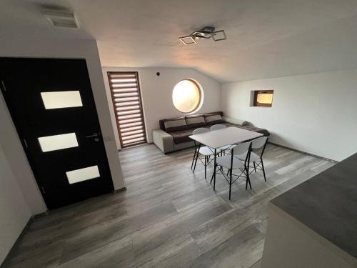 Turcinesti Appartement | Apartament Casa Dragoeni