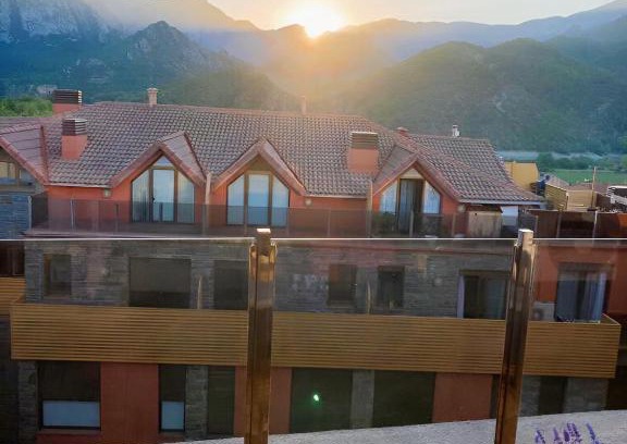 Coll de Nargo Appartement | Apartament dúplex amb vistes al Pirineu català
