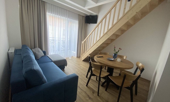 Uniescie Appartement | APARTAMENT DWUPOZIOMOWY