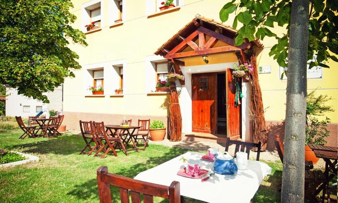 Peralejos de las Truchas Appartement | Apartamentos El Pajar del Abuelo