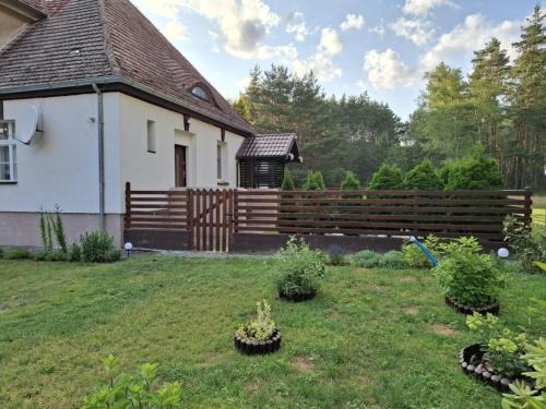 Miedzychod Appartement | Apartament z ogrodem w Sercu Puszczy Noteckiej - Kraina 100 Jezior!