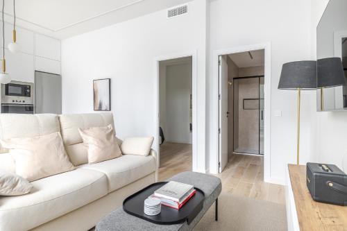 Cotos Appartement | Apartamento 5 - Elegante en Castellana - 4 Torres