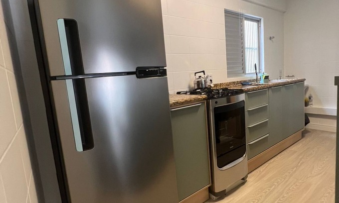 Castelo Branco Appartement | Apartamento Quadra Mar no Coração da Meia Praia SC