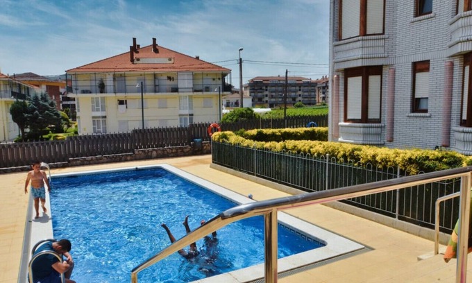 Isla Appartement | Apartamento con piscina y garaje - Playa Azul 5924
