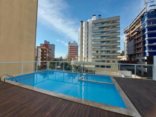 Torres Appartement | Apartamento de 2 suítes com vista para o mar