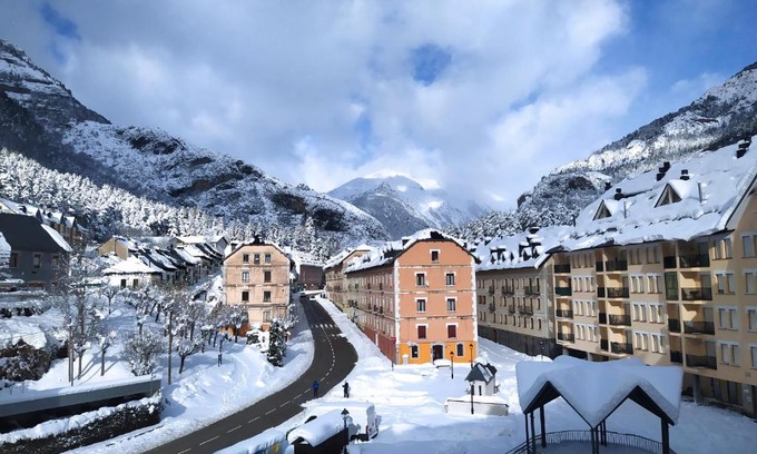Canfranc-Estacion Appartement | Apartamento de montaña "Nueva Canfranc"