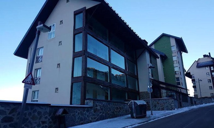 Pradollano Appartement | Apartamento Edificio Serraneu. Sierra Nevada. Granada