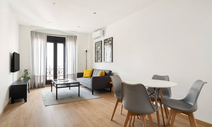 Numancia Appartement | apartamento en avenida de la albufera de alquiler temporal