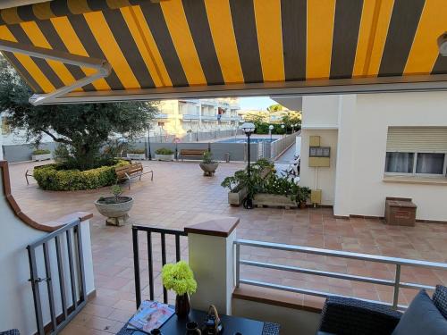 L'Estartit Appartement | Apartamento en planta baja con piscina, a 600m de playa y centro en L'Estartit - ES-323-39