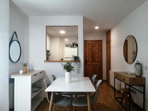 Pla de l'Ermita Appartement | Apartamento familiar y reformado Dellui 3