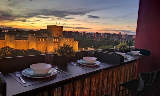 La Almozara Appartement | Apartamento Frente a la Aljafería