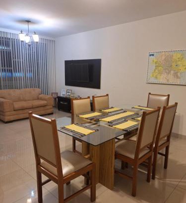 Centro Appartement | Apartamento Inteiro - 3 quartos com ar-condicionado e estacionamento