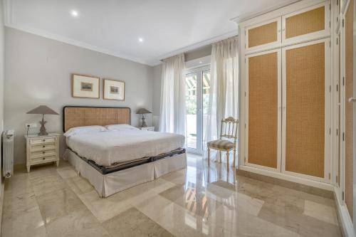 Distrito Norte Sierra Appartement | Apartamento Los Tilos & Parking & Piscina