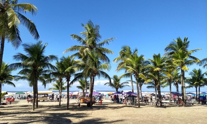 Ocian Appartement | Apartamento na Ocian Mirim Wi-Fi Ar Condicionado Ambiente Familiar Ótima Localização 100 metros da praia