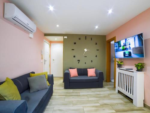 Nou Barris Appartement | Apartamento privado en el centro de Barcelona, ideal para familias y parejas, capacidad hasta 5 personas - ES-180-280