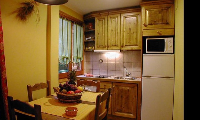 Biescas Appartement | Apartamentos Los Pirineos - Atencion personal