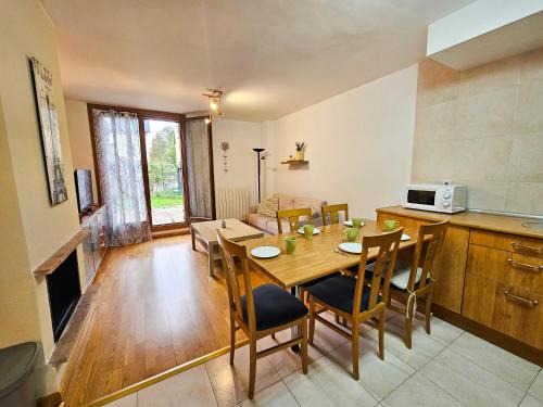 Villanua Appartement | Apartamentos Villanua Collarada 3000