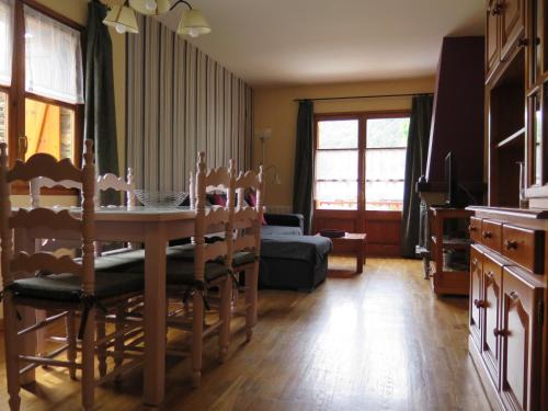 Alt Aneu Appartement | Apartaments El Ribal