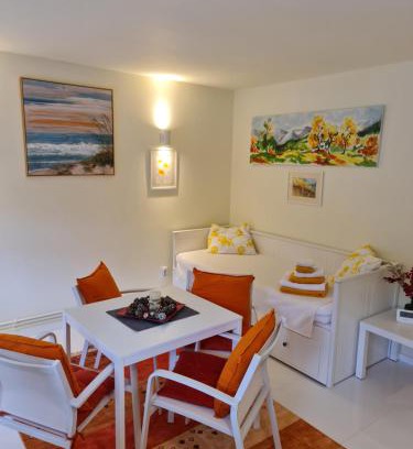 Busteni Appartement | Apartamentul ALB