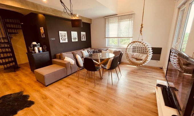 Brynow Appartement | Apartamenty KTW PENTHOUSE z TARASEM