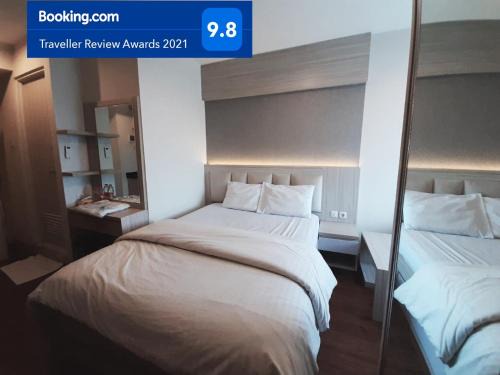 Pekayon Jaya Appartement | Apartemen Grand Kamala Lagoon Studio By Bonzela Property