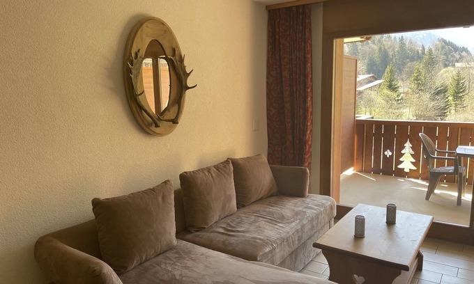 Val d'Illiez Appartement | Apartement tranquille 2.5 pièces avec vue sur les montagnes