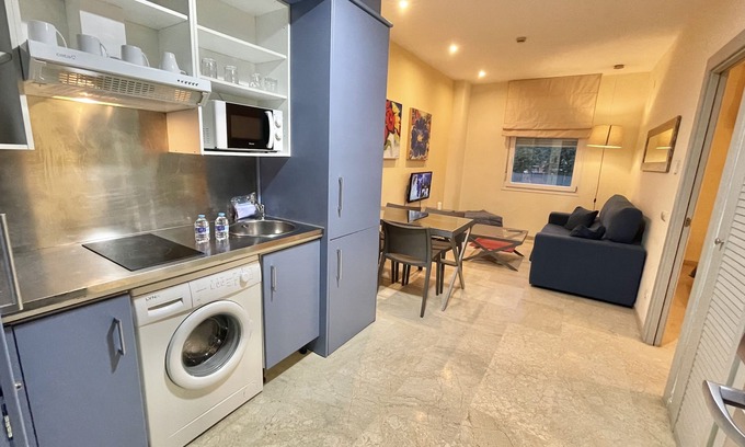 Bormujos Appartement | Aparthome® Residencial con Piscina, Parking, Wifi