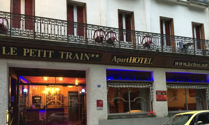 Bagneres-de-Luchon Hôtel | Aparthotel le petit train