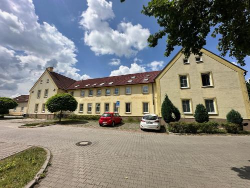 Prague 13 Appartement | Apartmán 3 Ohradské náměstí - ČASPV