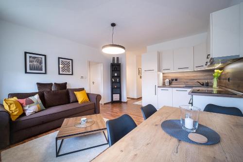Hluboka nad Vltavou Appartement | Apartmán U řeky