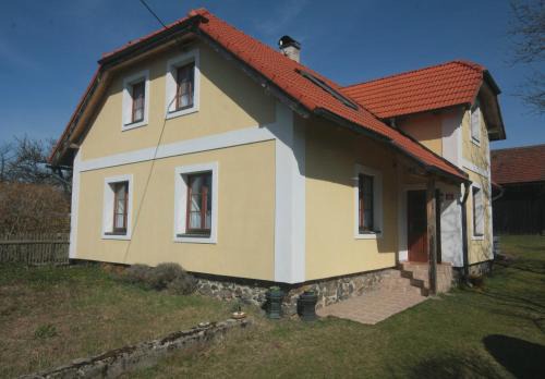 Misov Appartement | Apartmán V sadu