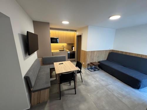 Znojmo Appartement | Apartmán za Humny