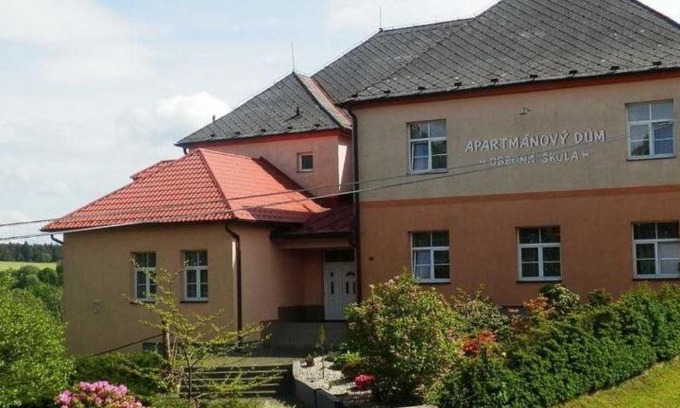Svetlik Appartement | Apartmánový dům Obecná škola