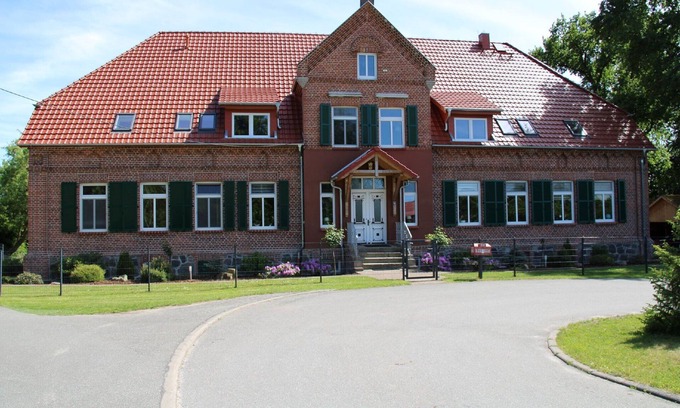 Kirch Mulsow Appartement | Appartement "Das Landhaus 2" avec jardin partagé et Wi-Fi