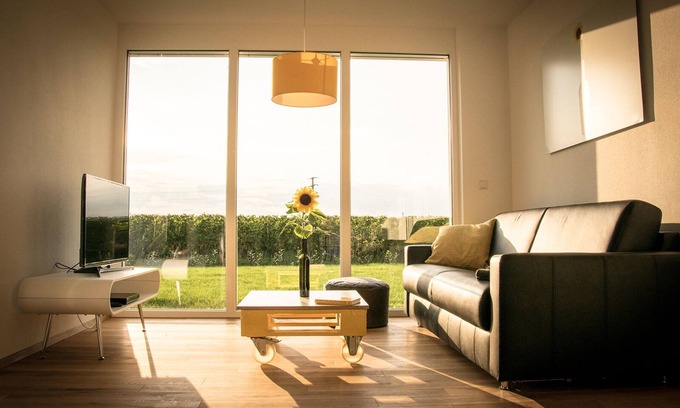 Oberrotweil Appartement | Apartment 'Südgarten' with Mountain View, Private Terrace and Wi-Fi