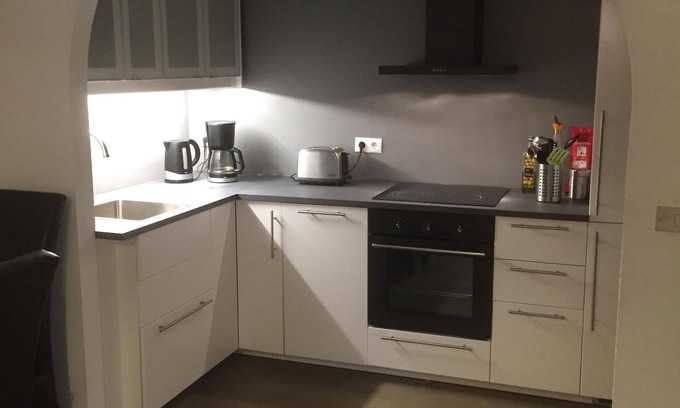 Laugardalur Appartement | Apartm. dans une maison familiale avec 2 chambres. et un salon avec 2 lits