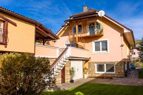 Nizny Sliac Maison | Apartman Elegant