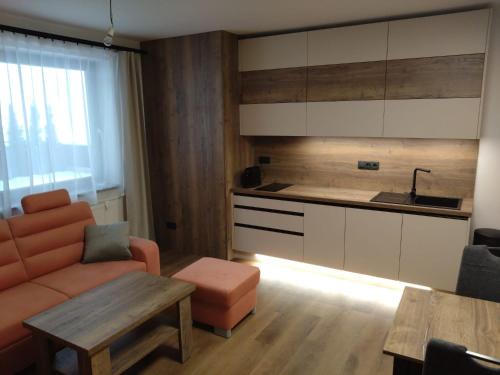 Cerny Dul Appartement | Apartman terasa v Dole