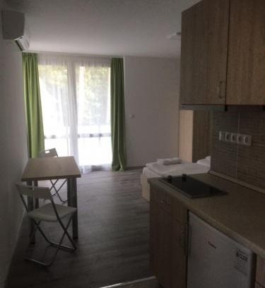 Balatonfured Appartement | Apartmanhotel Baraton*