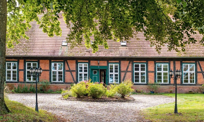 Wardow Appartement | Apartment 'Lemon Attic' with Shared Terrace, Shared Garden and Wi-Fi