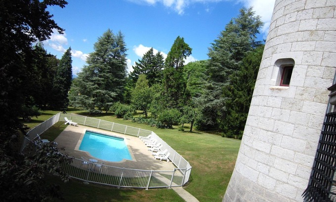 Serrieres-en-Chautagne Autre | Château à Serrières-en-Chautagne avec terrasse