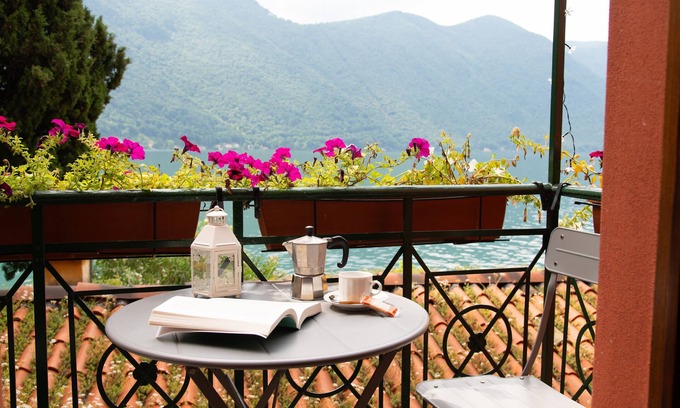 Oria Appartement | Appartement 'Fogazzaro Lake View' avec vue sur lac, Wi-Fi et climatisation