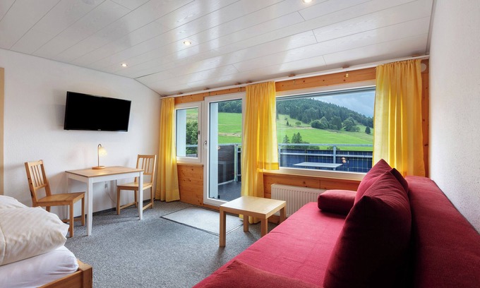Todtnauberg Appartement | Apartment '30' with Mountain View, Shared Terrace and Wi-Fi