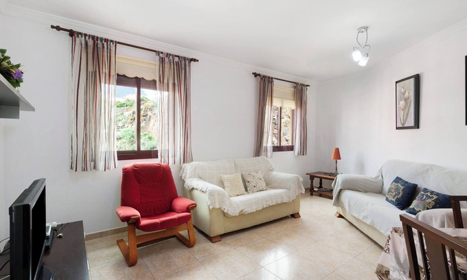 Santa Cruz de la Palma Appartement | Appartement 'Los Girasoles' avec vue sur la mer, balcon et Wi-Fi