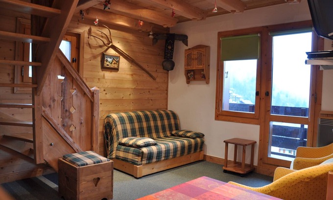 Les Avanchers-Valmorel Appartement | TRES BEAU DUPLEX / CHARME, CONFORT ET VUE MAGNIFIQUE SUR LE GRAND DOMAINE