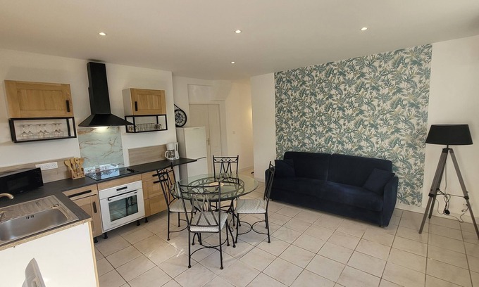 Saint-Sulpice-de-Royan Appartement | APPARTEMENT AVEC TERRASSE POUR 4 PERSONNES