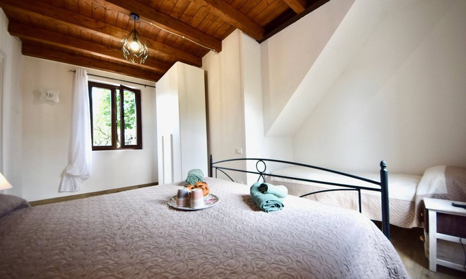Santo Stefano di Magra Appartement | Apartment 'Casa Di Greta E Francesca 3' with Shared Garden, Wi-Fi and Air Conditioning