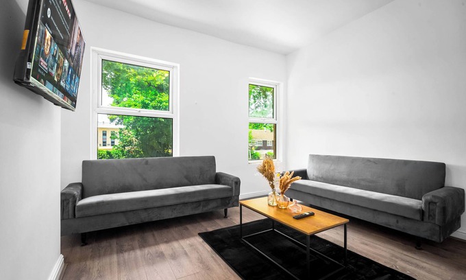 Acocks Green Appartement | Apartment 1 Bedroom,Sleeps6,Parking