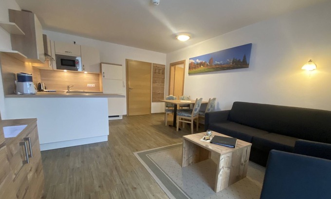 Scharnitz Appartement | Appartement 1 chambre, sauna, petit déjeuner en option